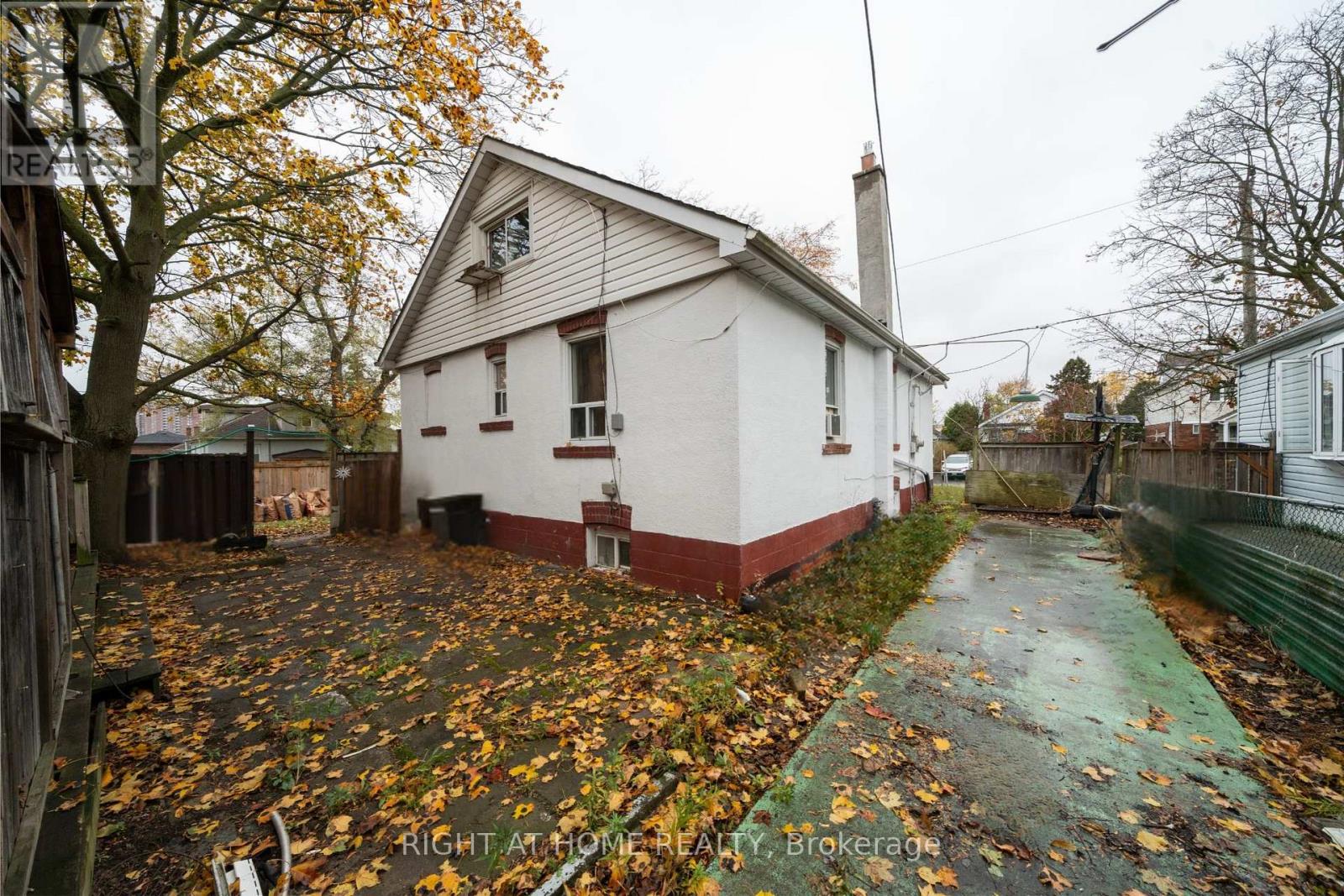 41 Bexhill Avenue, Toronto, Ontario  M1L 3B7 - Photo 9 - E12527524