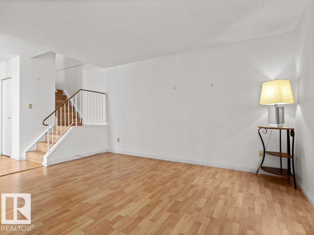 14638 25 St Nw, Edmonton, Alberta  T5Y 1X4 - Photo 5 - E4465276