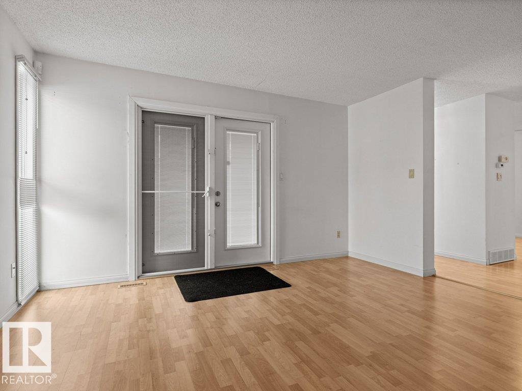 14638 25 St Nw, Edmonton, Alberta  T5Y 1X4 - Photo 6 - E4465276