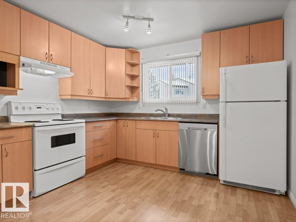 14638 25 St Nw, Edmonton, Alberta  T5Y 1X4 - Photo 8 - E4465276