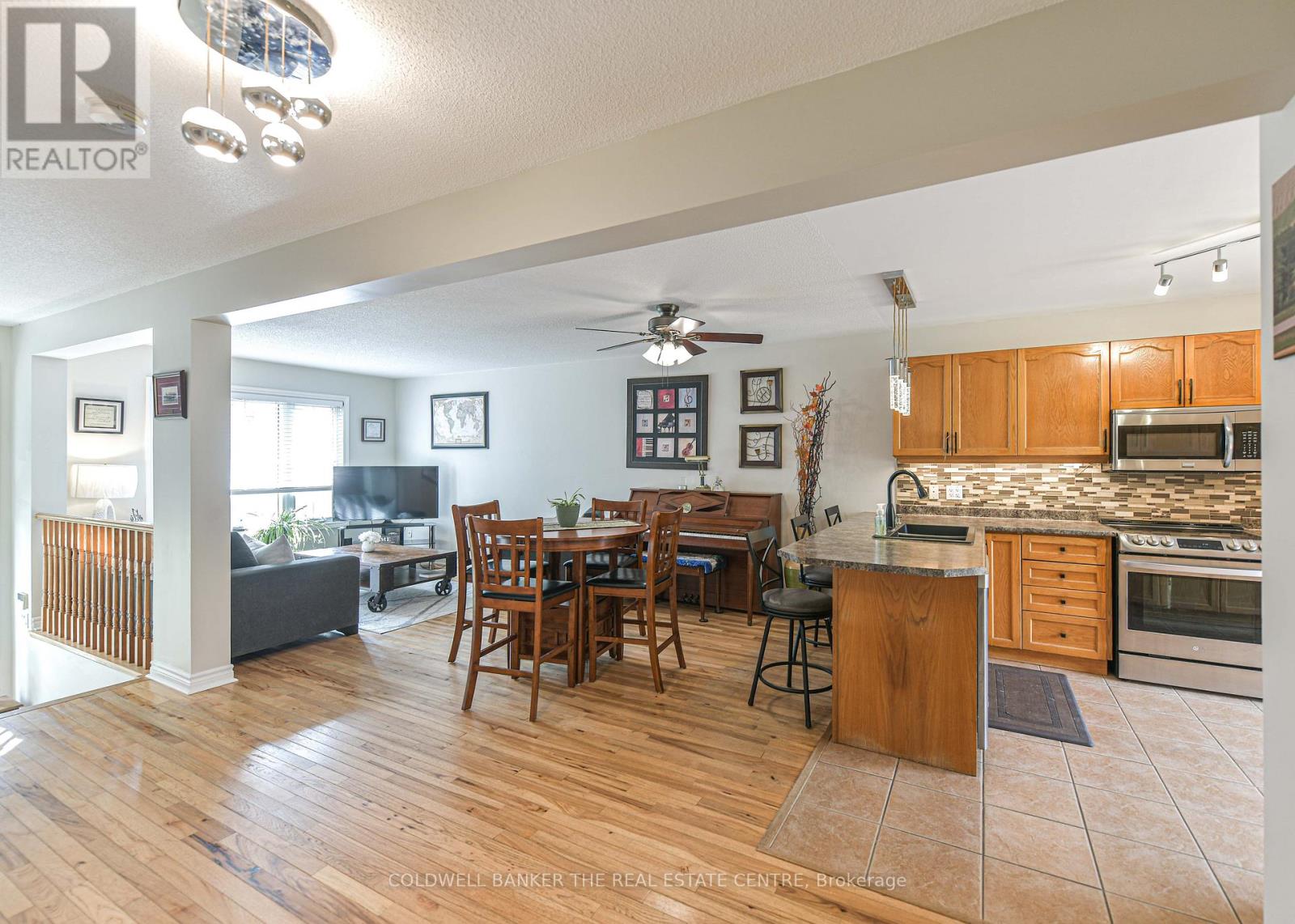 1670 Fairgrounds Road, Ramara, Ontario  L0K 2B0 - Photo 14 - S12527506