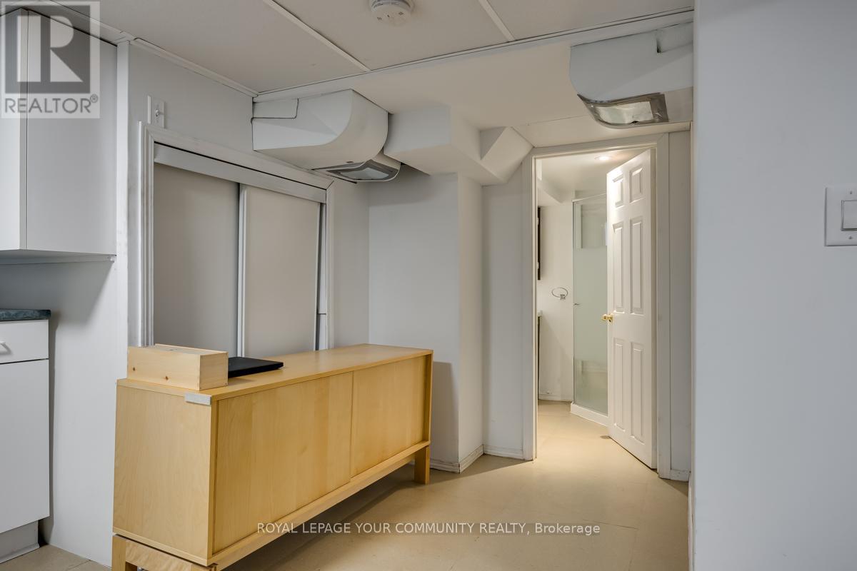 231 Church Street, Toronto, Ontario  M9N 1N9 - Photo 22 - W12527496