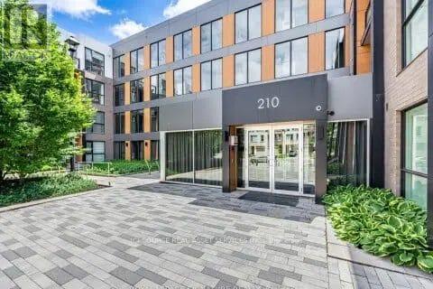 104 - 210 SABINA DRIVE, Oakville, Ontario