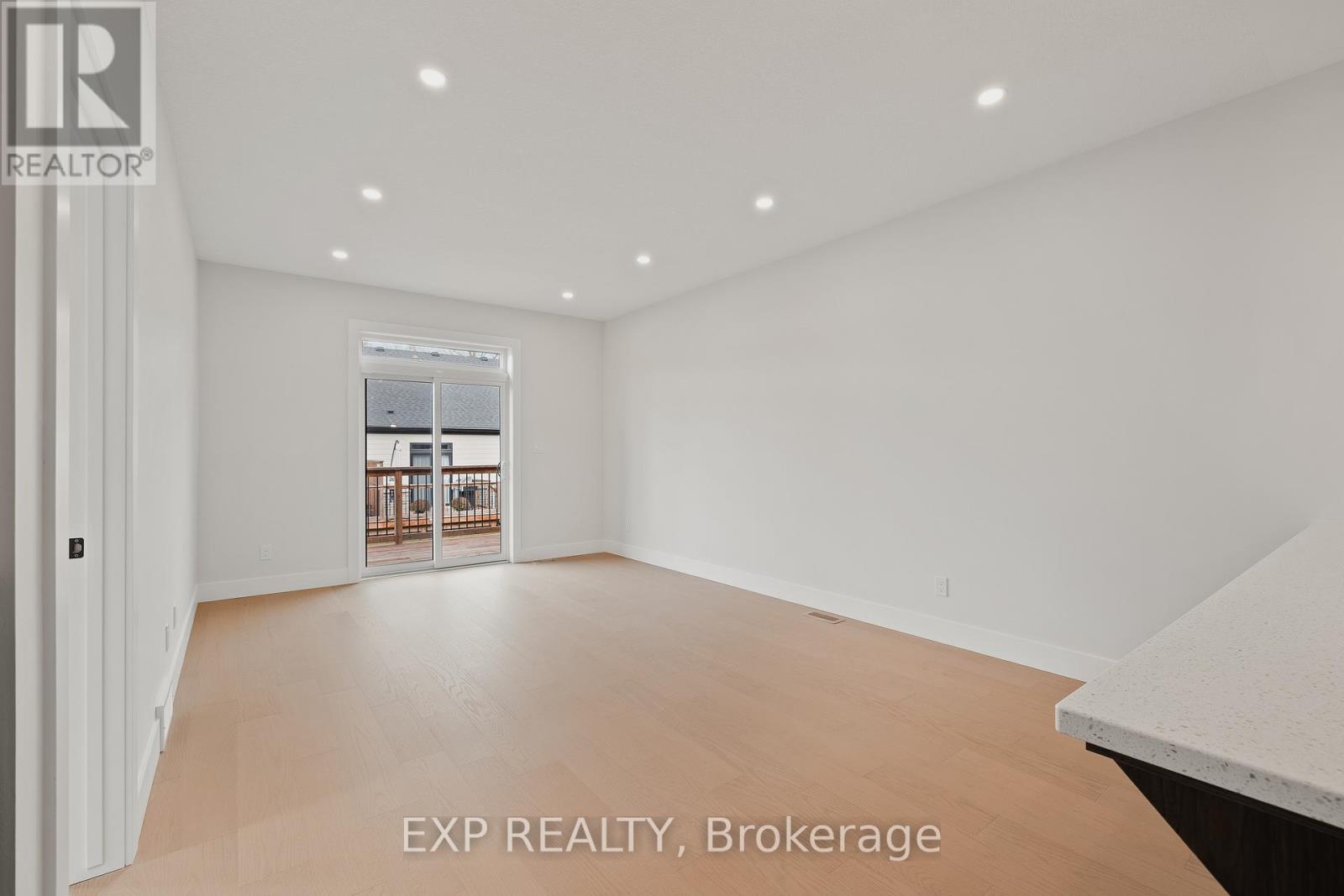 201 - 12 Washington Street, Norwich, Ontario  N0J 1P0 - Photo 5 - X12527532