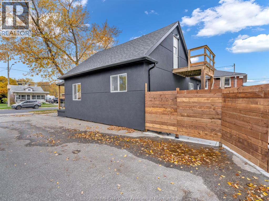 1760 Jefferson Boulevard, Windsor, Ontario  N8T 2V8 - Photo 3 - 25028423