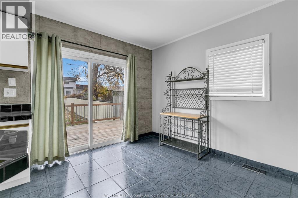 1107 University Avenue East, Windsor, Ontario  N9A 3A5 - Photo 10 - 25028393