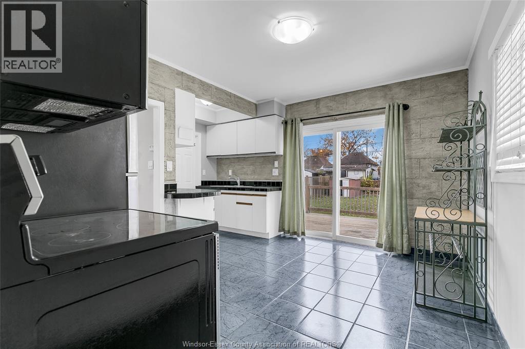 1107 University Avenue East, Windsor, Ontario  N9A 3A5 - Photo 11 - 25028393