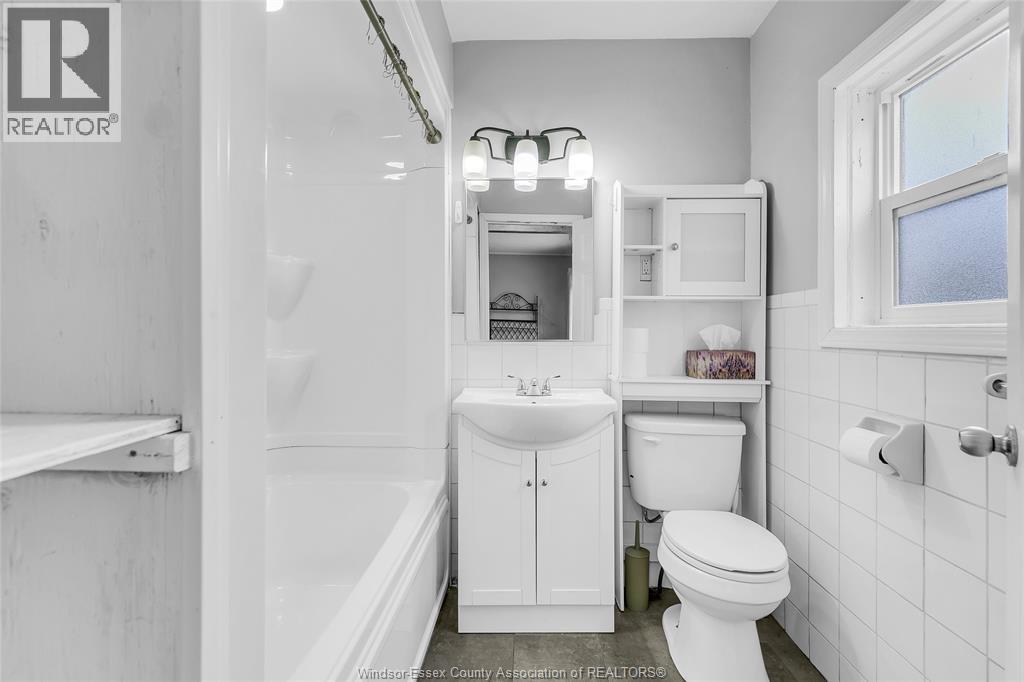 1107 University Avenue East, Windsor, Ontario  N9A 3A5 - Photo 13 - 25028393