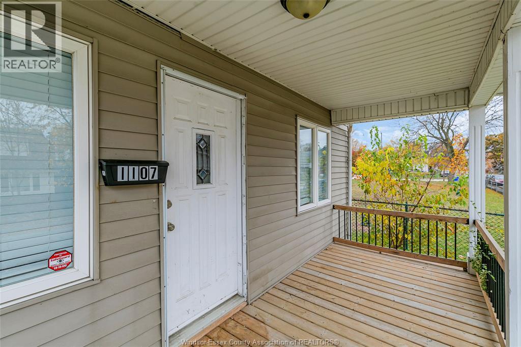 1107 University Avenue East, Windsor, Ontario  N9A 3A5 - Photo 4 - 25028393