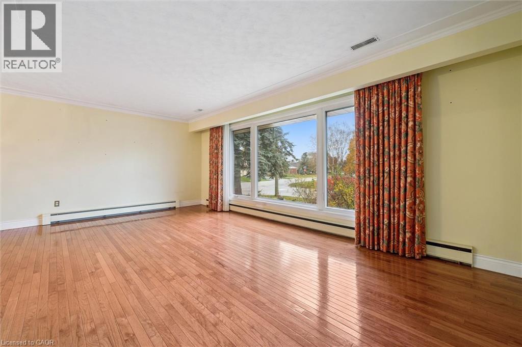 1 Marketa Crescent, Kitchener, Ontario  N2B 3B5 - Photo 14 - 40785193