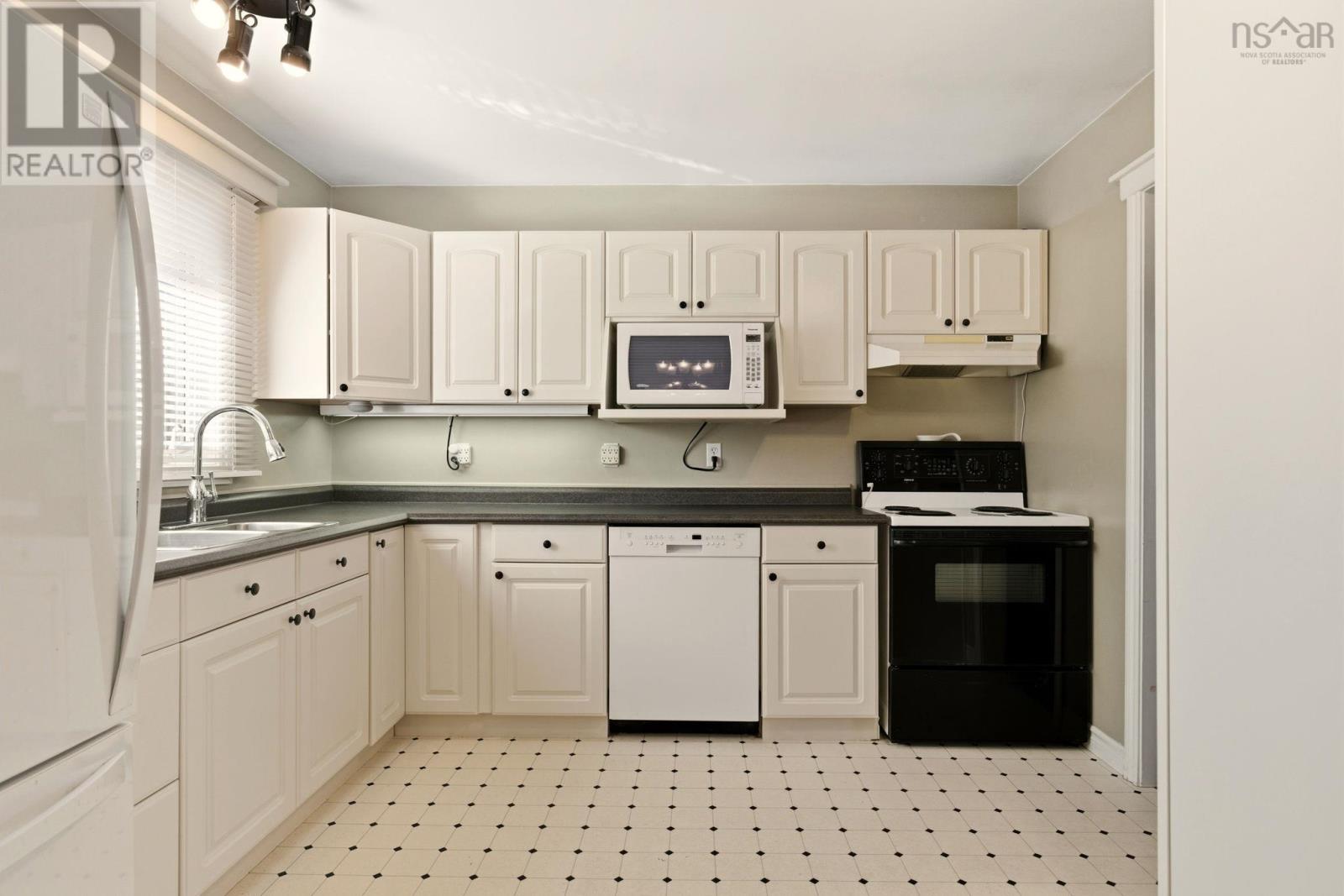 11 Addison Place, Cole Harbour, Nova Scotia  B2V 1G9 - Photo 8 - 202527414