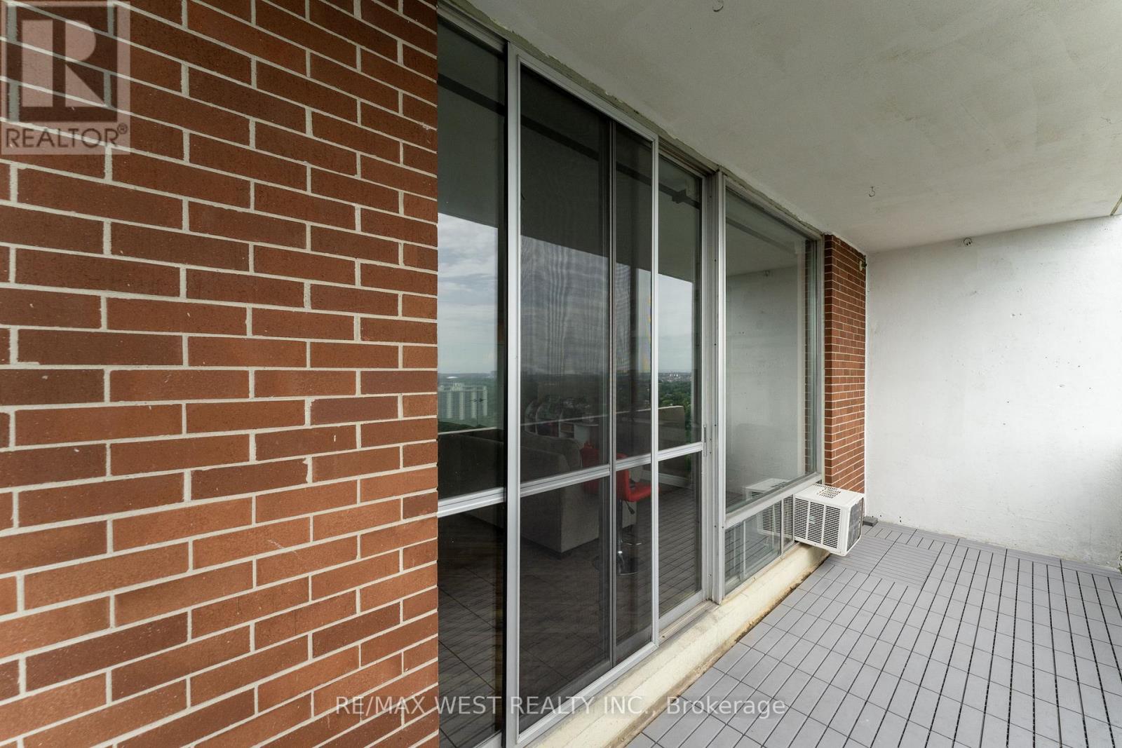 Ph5 - 5 Massey Square, Toronto, Ontario  M4C 5L6 - Photo 25 - E12527554