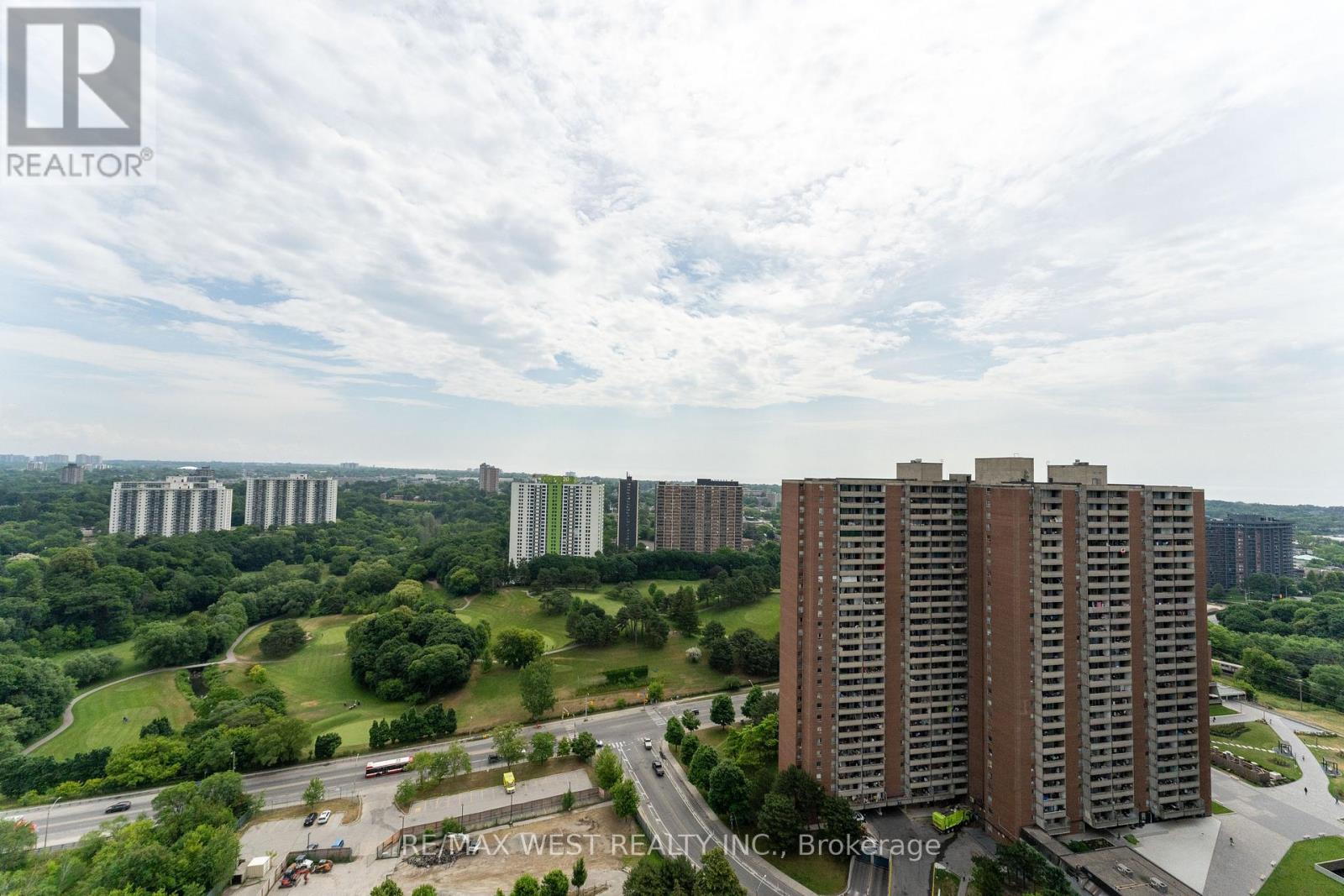 Ph5 - 5 Massey Square, Toronto, Ontario  M4C 5L6 - Photo 27 - E12527554