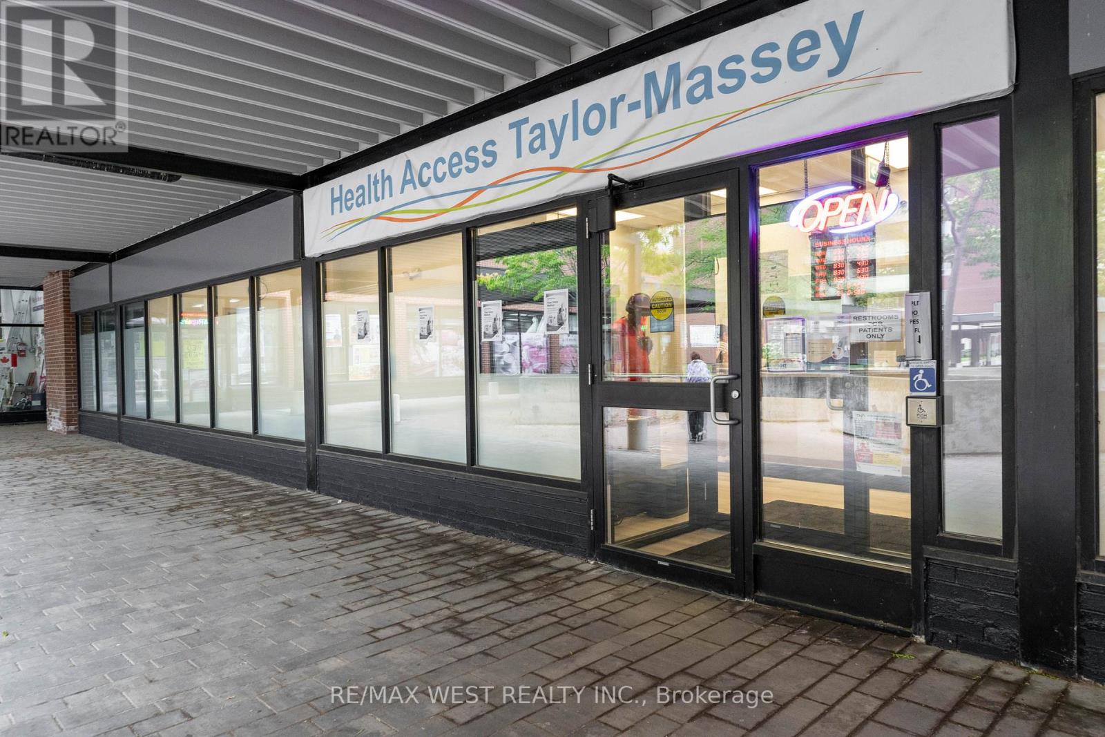 Ph5 - 5 Massey Square, Toronto, Ontario  M4C 5L6 - Photo 34 - E12527554