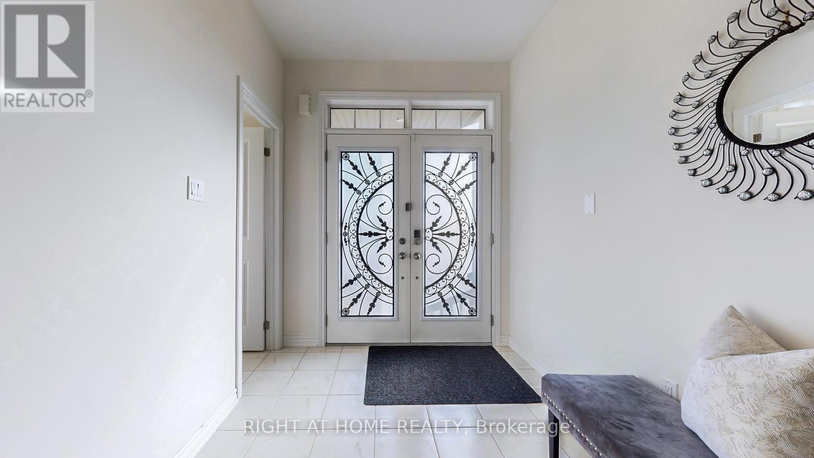 76 Auckland Drive, Whitby, Ontario  L1P 0G7 - Photo 4 - E12527564