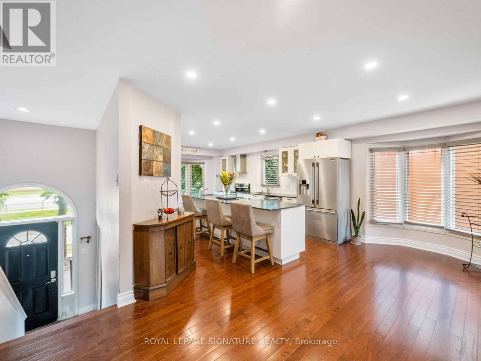 1558 Litchfield Road, Oakville, Ontario  L6H 5P3 - Photo 5 - W12453553