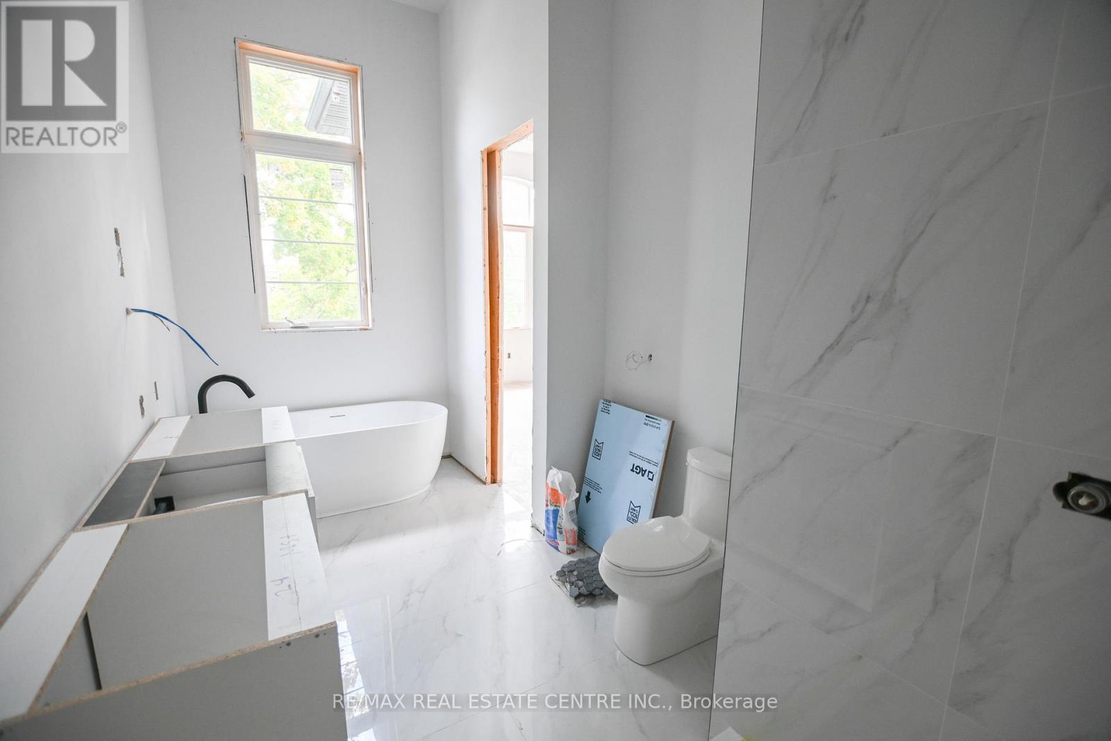 24 Rainbow Drive, Vaughan, Ontario  L4L 2K2 - Photo 17 - N12527568