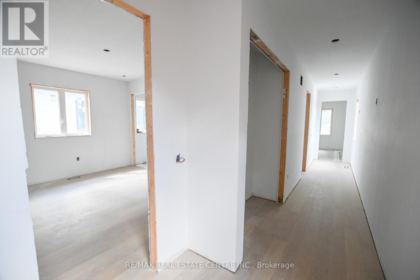 24 Rainbow Drive, Vaughan, Ontario  L4L 2K2 - Photo 20 - N12527568