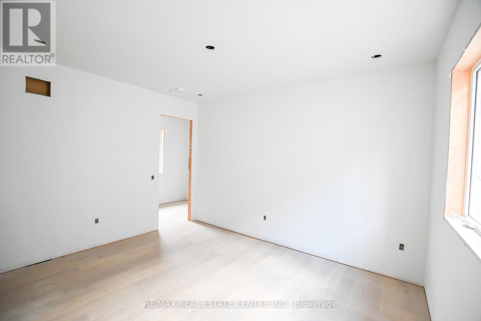 24 Rainbow Drive, Vaughan, Ontario  L4L 2K2 - Photo 22 - N12527568