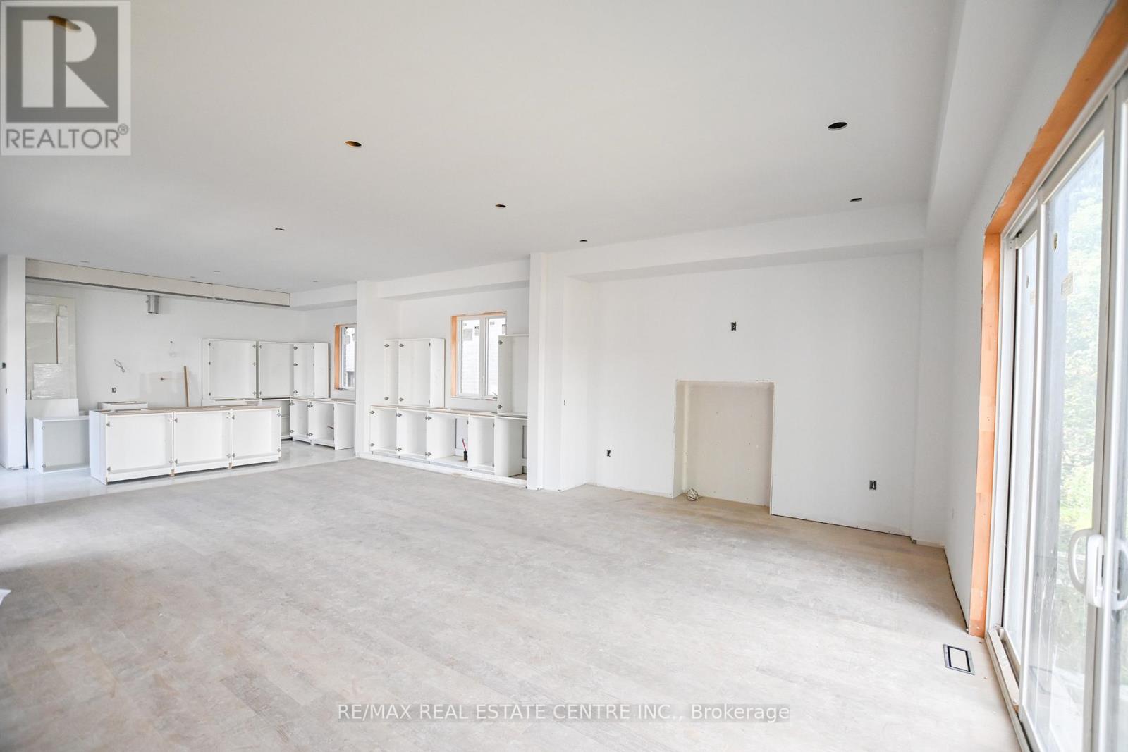 24 Rainbow Drive, Vaughan, Ontario  L4L 2K2 - Photo 6 - N12527568