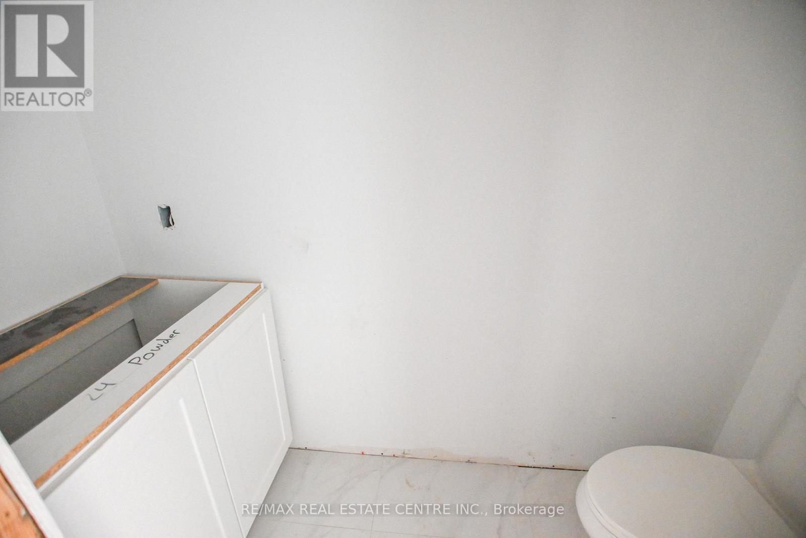 24 Rainbow Drive, Vaughan, Ontario  L4L 2K2 - Photo 9 - N12527568