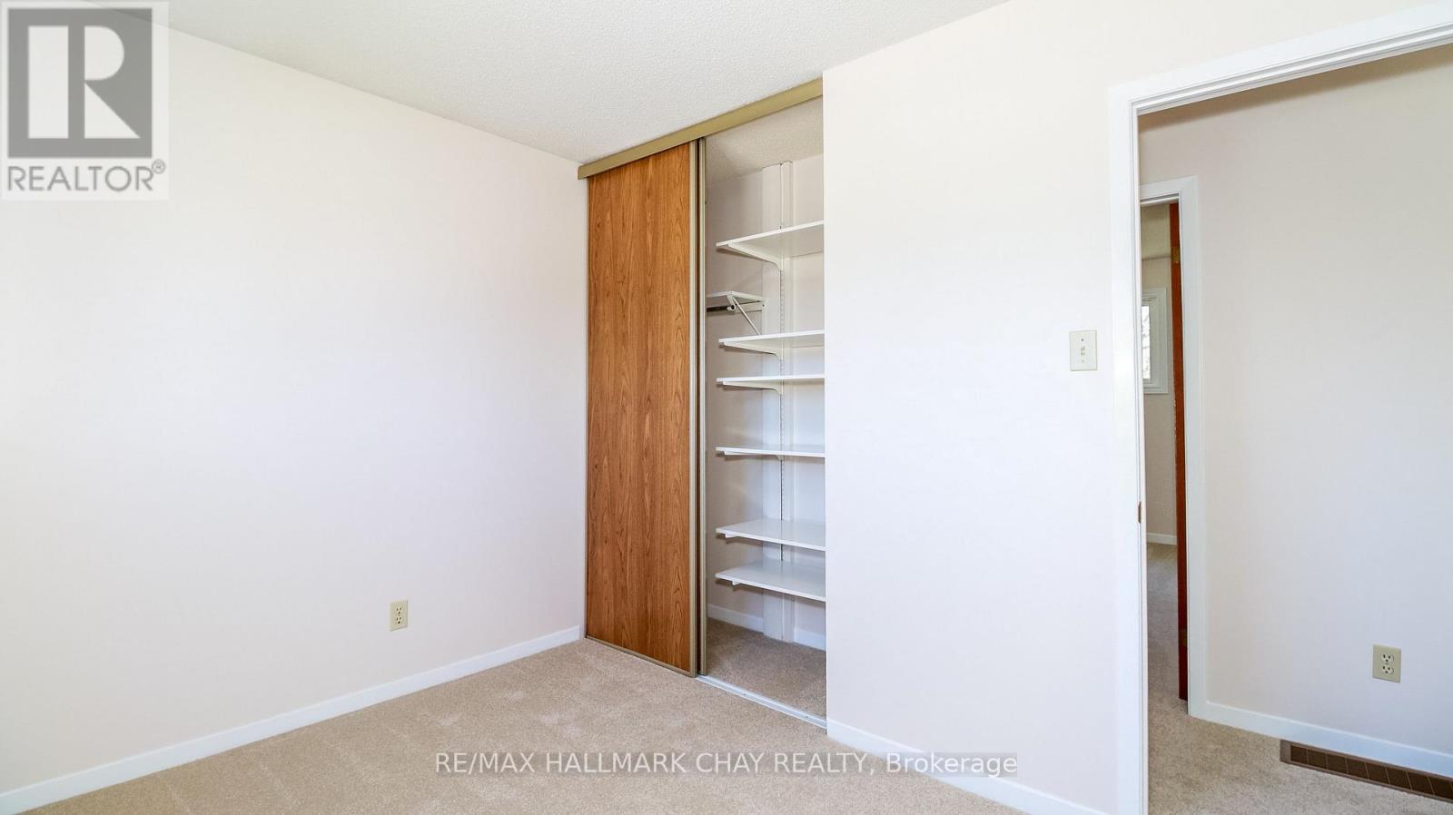 82 Melinda Crescent, Barrie, Ontario  L4N 5G6 - Photo 20 - S12527548