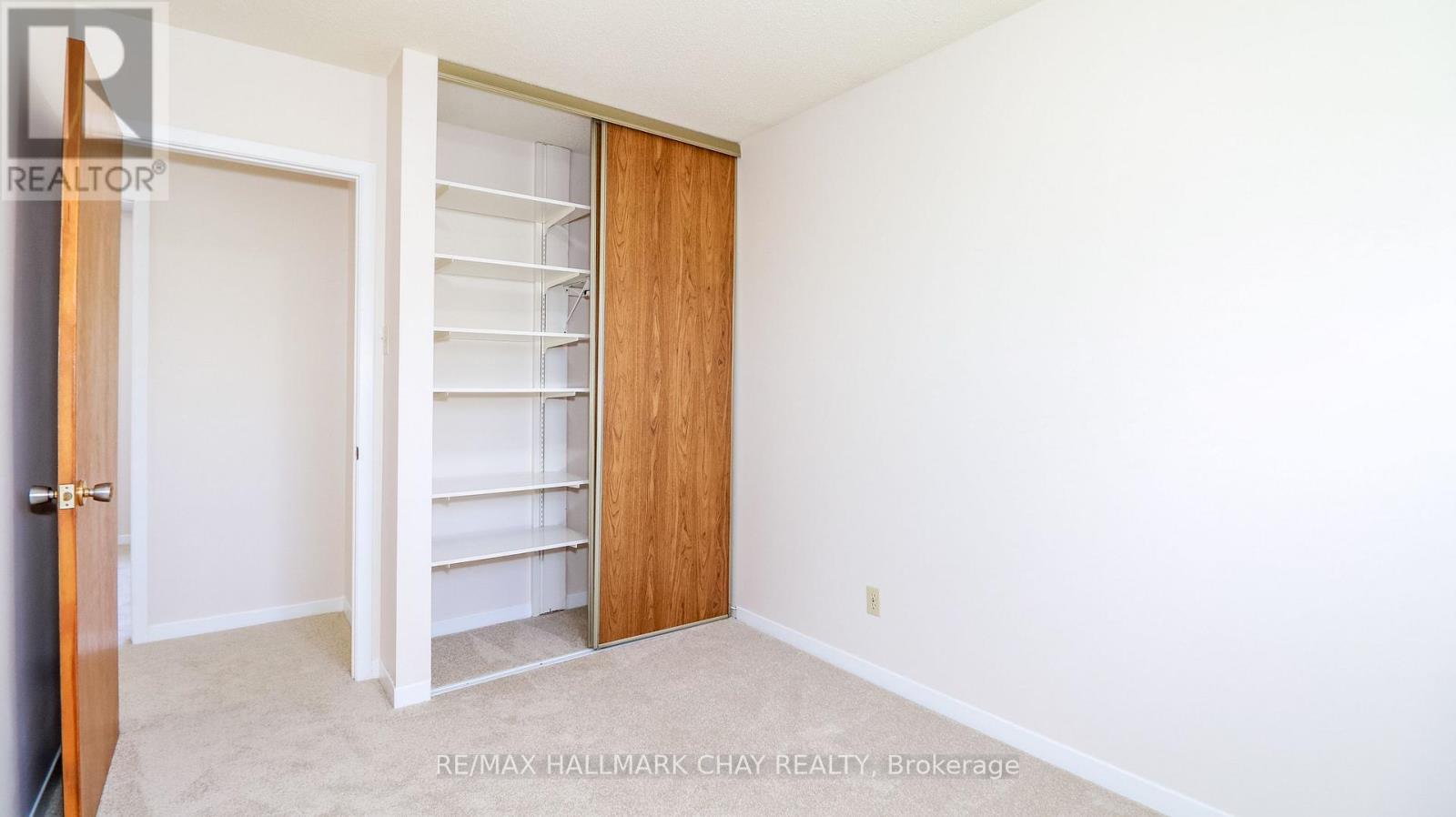 82 Melinda Crescent, Barrie, Ontario  L4N 5G6 - Photo 21 - S12527548