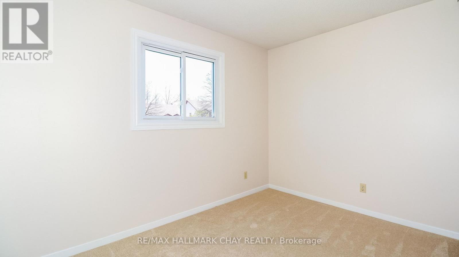 82 Melinda Crescent, Barrie, Ontario  L4N 5G6 - Photo 22 - S12527548