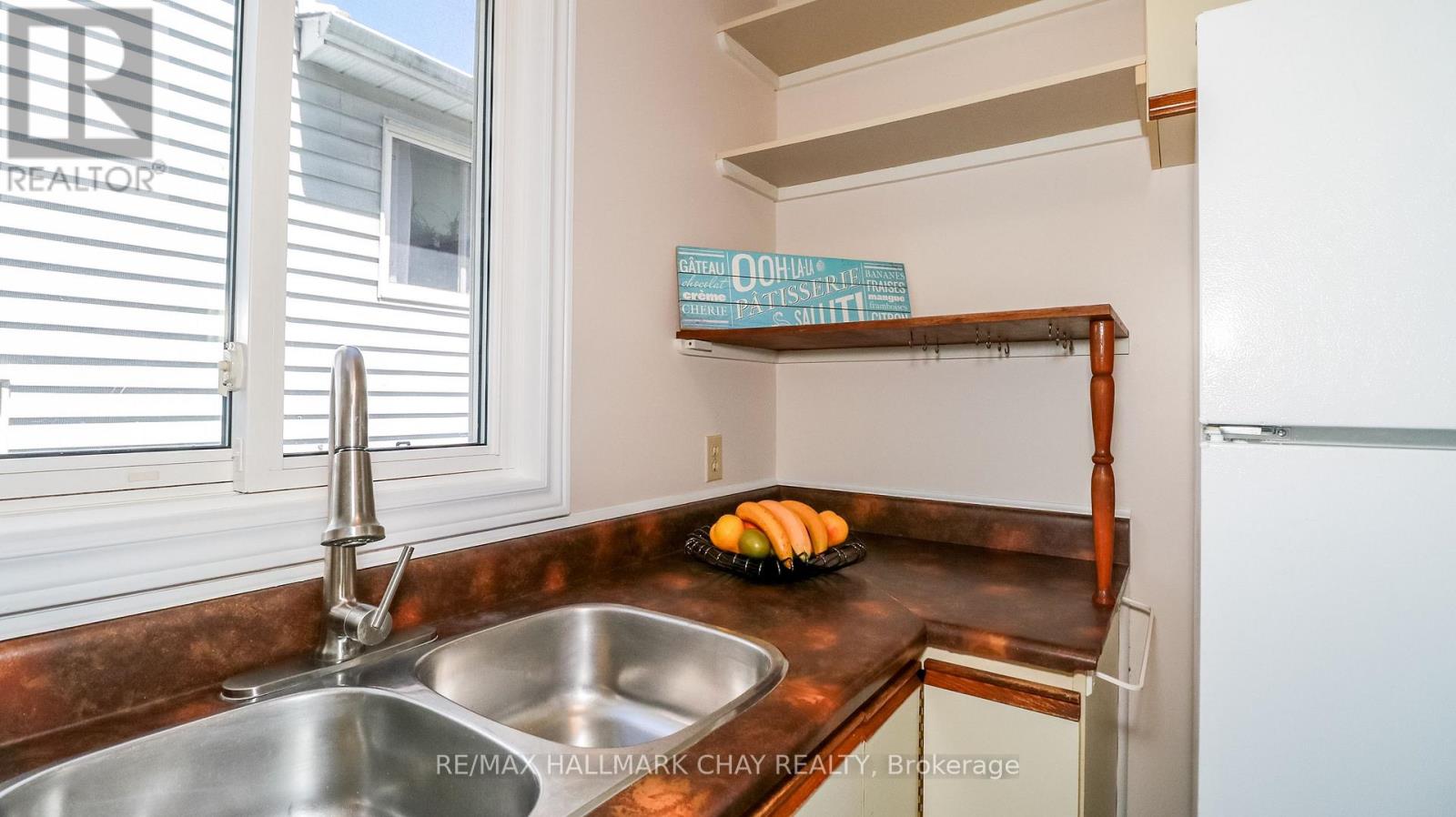 82 Melinda Crescent, Barrie, Ontario  L4N 5G6 - Photo 8 - S12527548