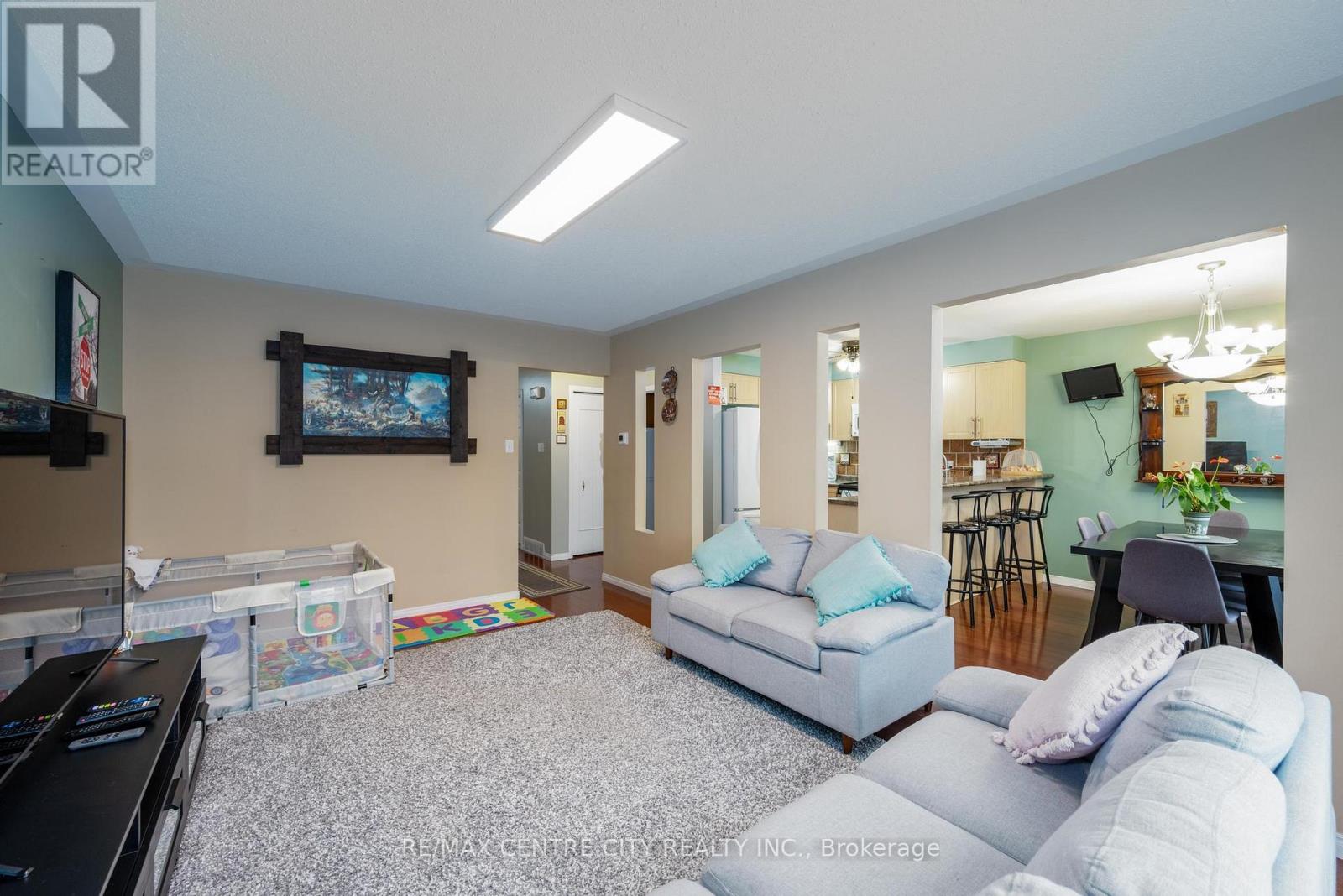 168 Clara Crescent, London South, Ontario  N6E 3G8 - Photo 10 - X12527614