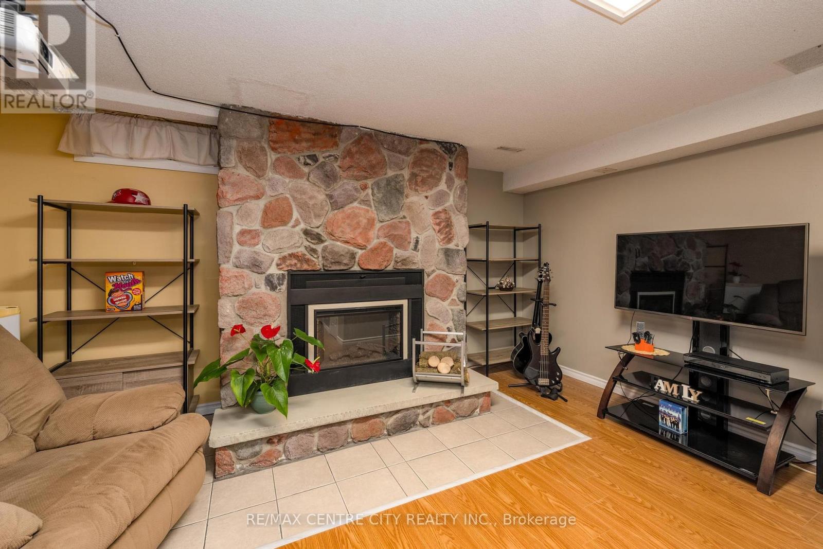 168 Clara Crescent, London South, Ontario  N6E 3G8 - Photo 19 - X12527614