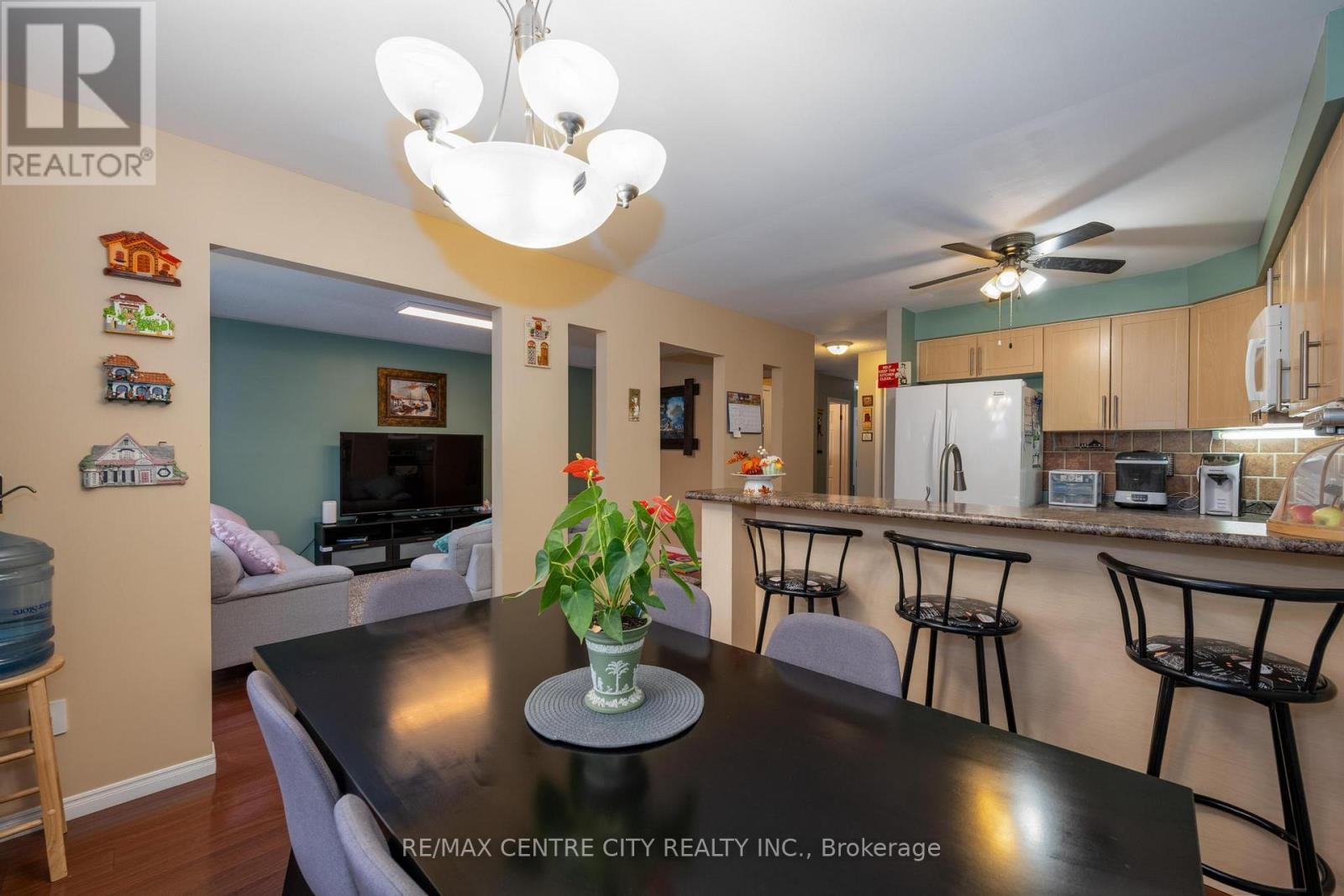 168 Clara Crescent, London South, Ontario  N6E 3G8 - Photo 8 - X12527614