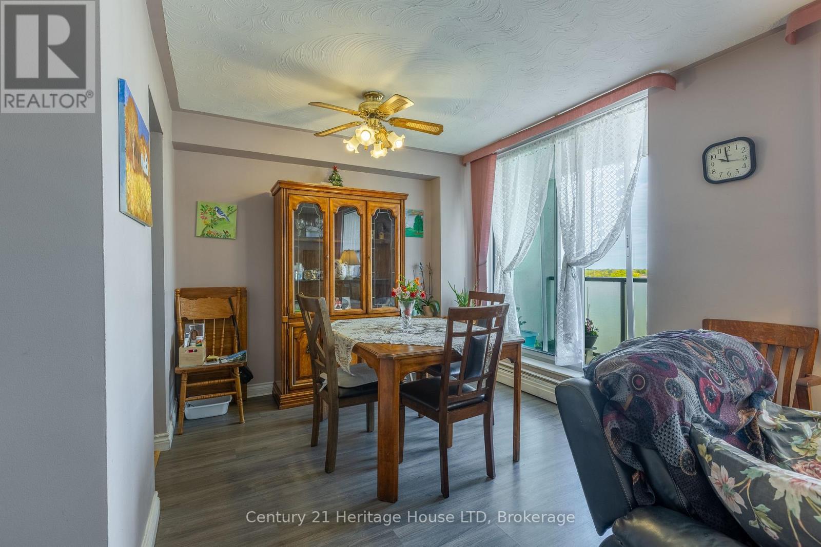 904 - 359 Geneva Street, St. Catharines, Ontario L2N 2G5 - Photo 7 - X12467090