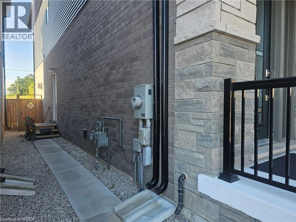 72 Flagg Avenue, Paris, Ontario N3L 0J9 - Photo 4 - 40784938