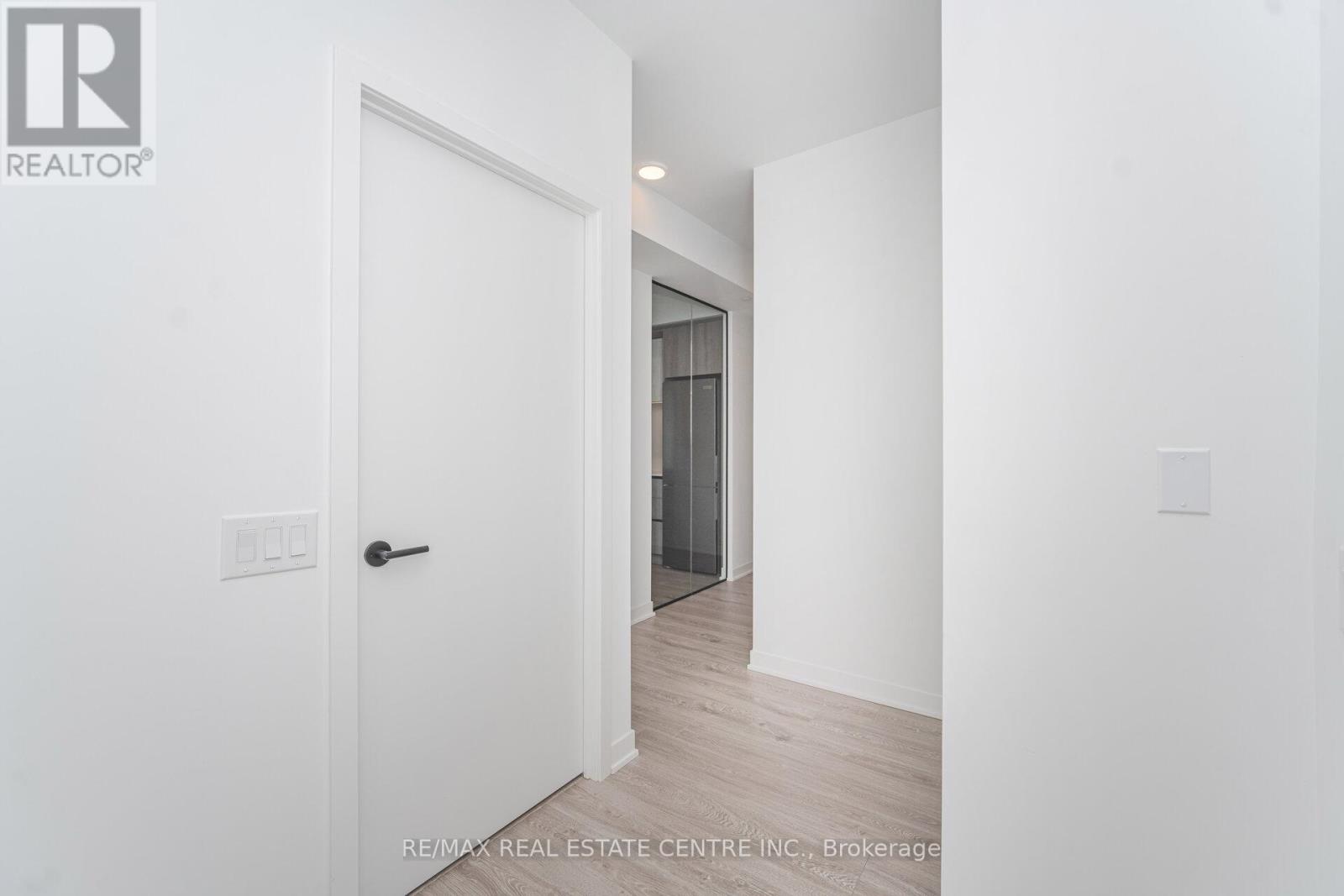 2307 - 2495 Eglinton Avenue, Mississauga, Ontario  L5M 2V8 - Photo 11 - W12527546