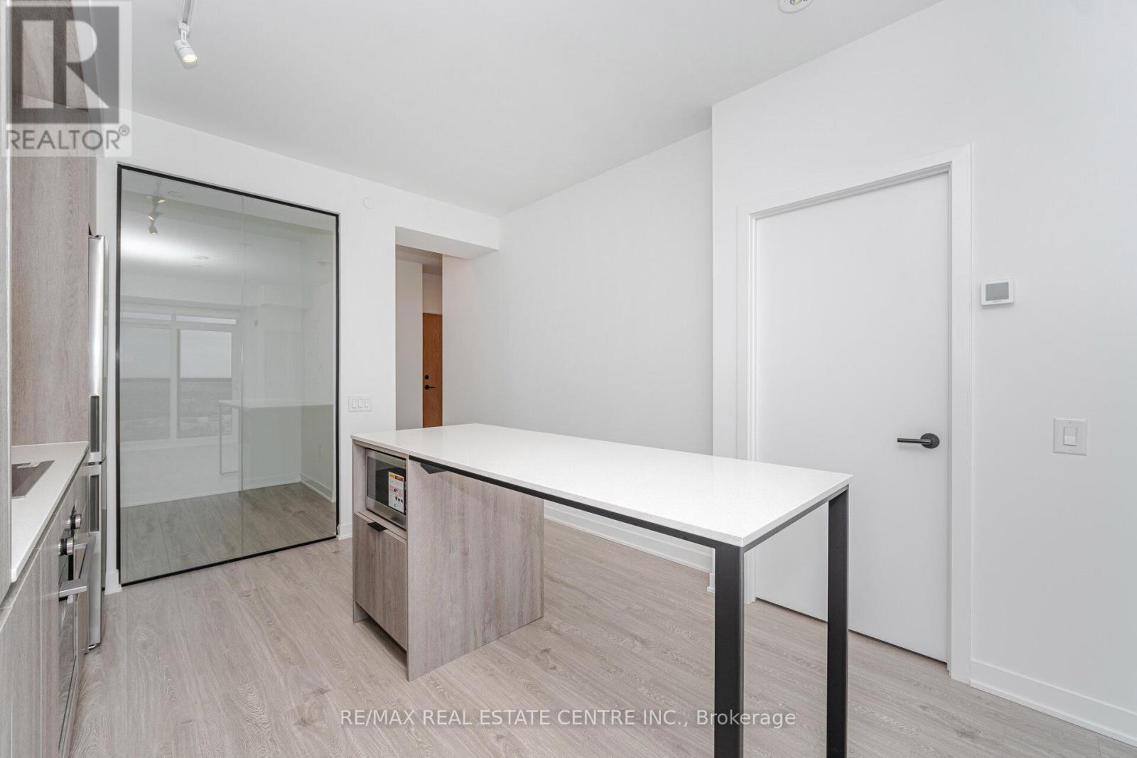 2307 - 2495 Eglinton Avenue, Mississauga, Ontario  L5M 2V8 - Photo 16 - W12527546