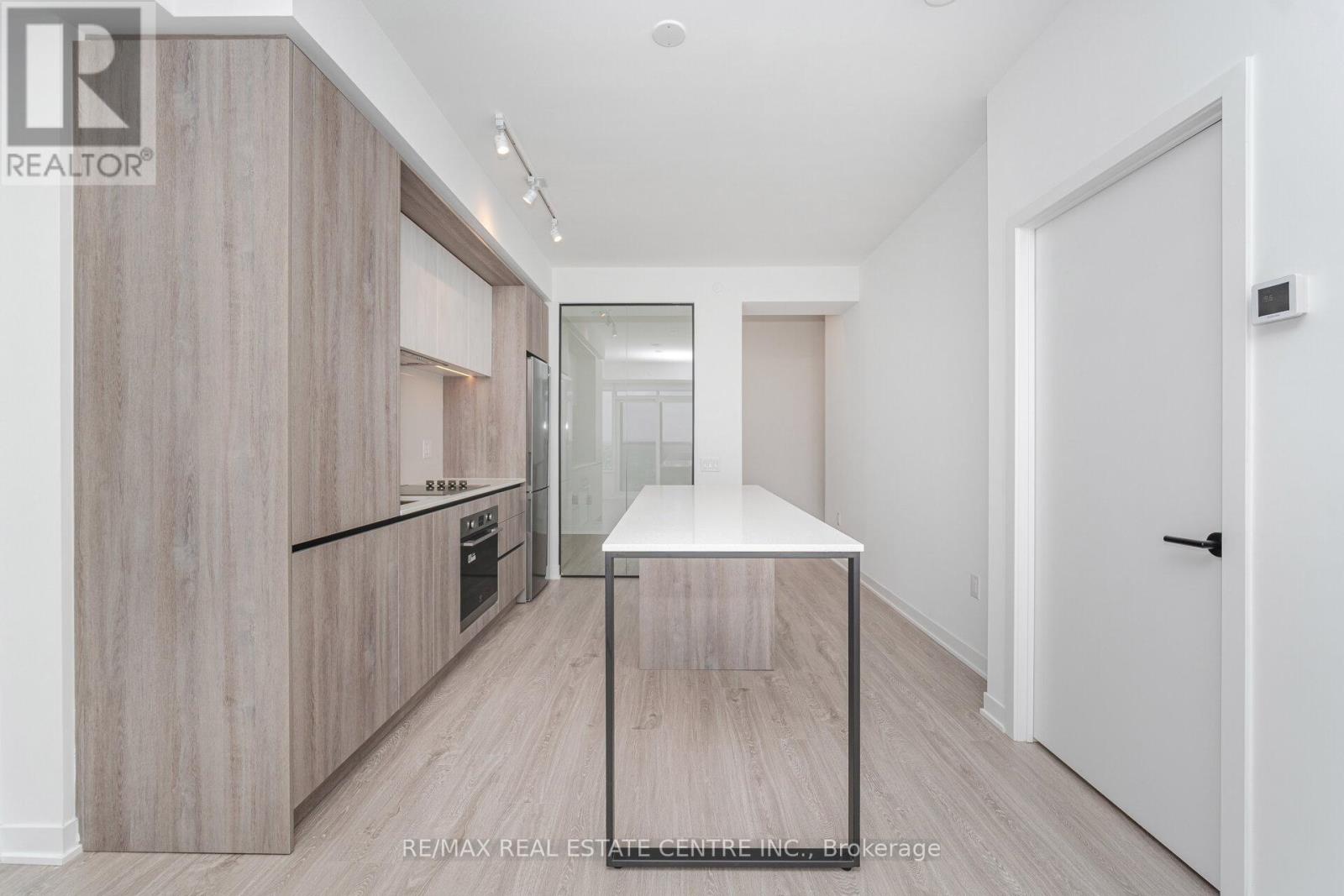 2307 - 2495 Eglinton Avenue, Mississauga, Ontario  L5M 2V8 - Photo 17 - W12527546