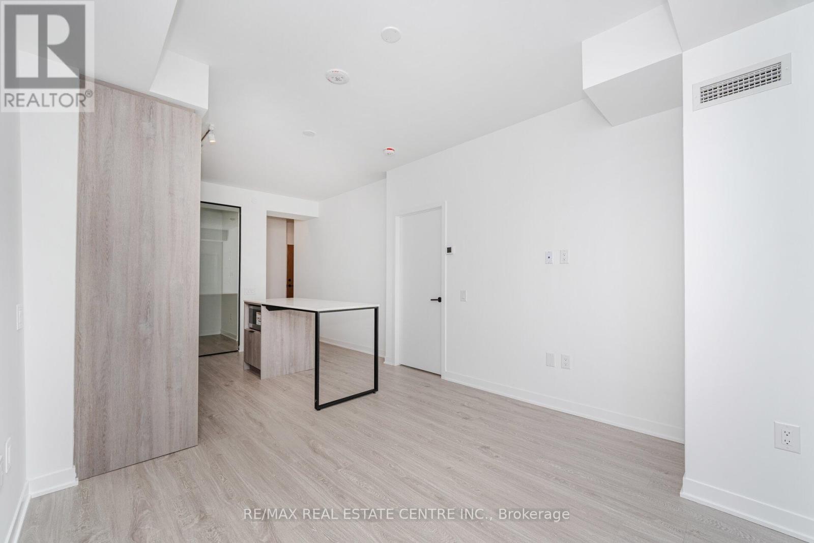 2307 - 2495 Eglinton Avenue, Mississauga, Ontario  L5M 2V8 - Photo 20 - W12527546