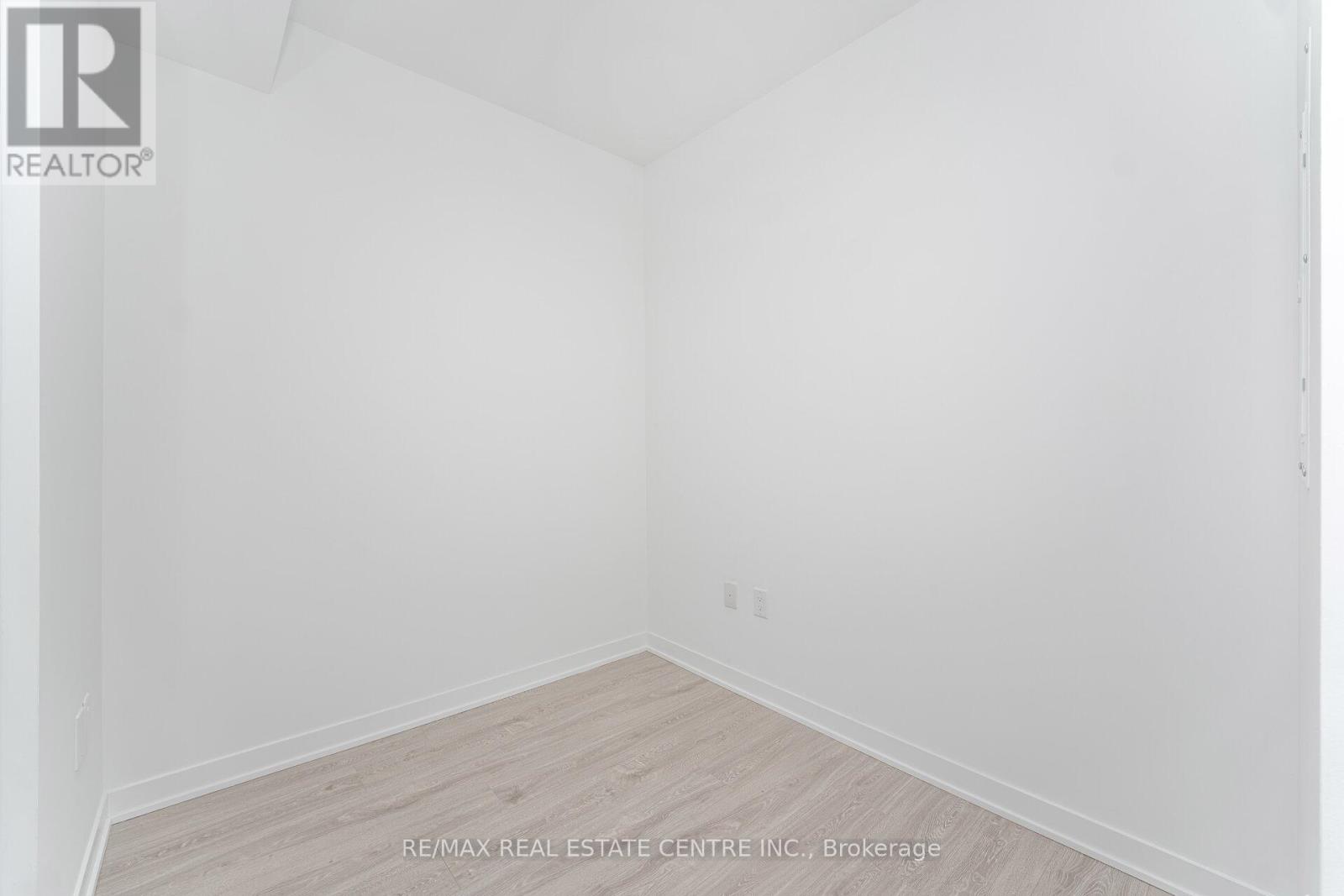 2307 - 2495 Eglinton Avenue, Mississauga, Ontario  L5M 2V8 - Photo 25 - W12527546