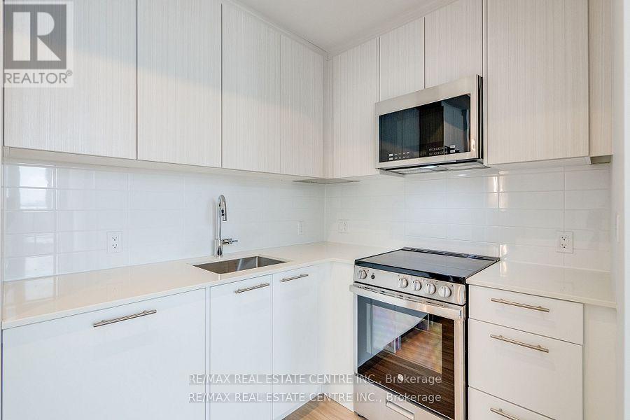 1207 - 225 Veterans Drive N, Brampton, Ontario  L7A 0B6 - Photo 14 - W12527566