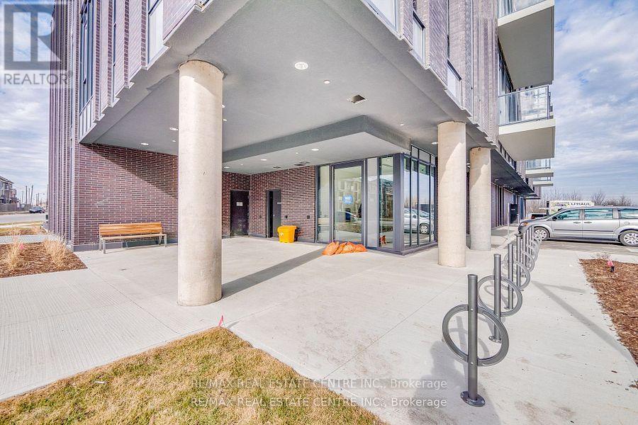 1207 - 225 Veterans Drive N, Brampton, Ontario  L7A 0B6 - Photo 3 - W12527566