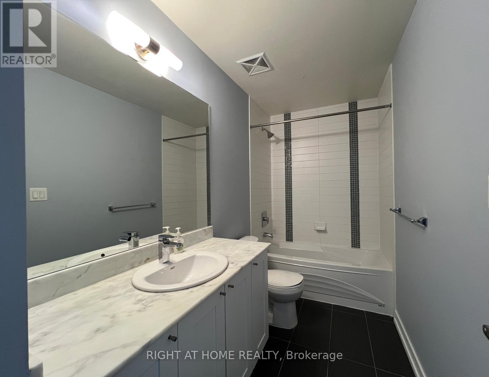 703 - 4070 Confederation Parkway, Mississauga, Ontario  L5B 0E9 - Photo 23 - W12527570