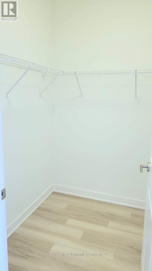 301 - 2007 James Street, Burlington, Ontario  L7R 1H1 - Photo 24 - W12527572