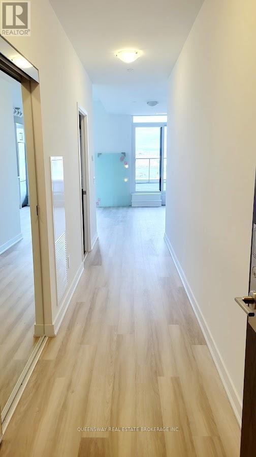 301 - 2007 James Street, Burlington, Ontario  L7R 1H1 - Photo 7 - W12527572