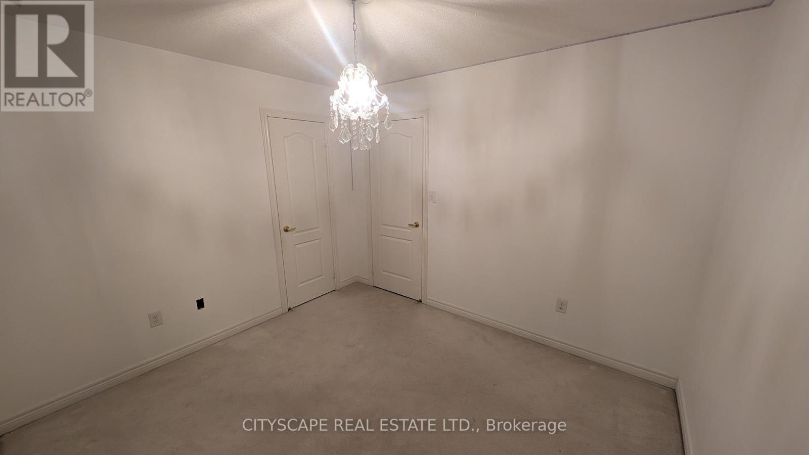 5567 Oscar Peterson Boulevard, Mississauga, Ontario L5M 0V6 - Photo 24 - W12516428