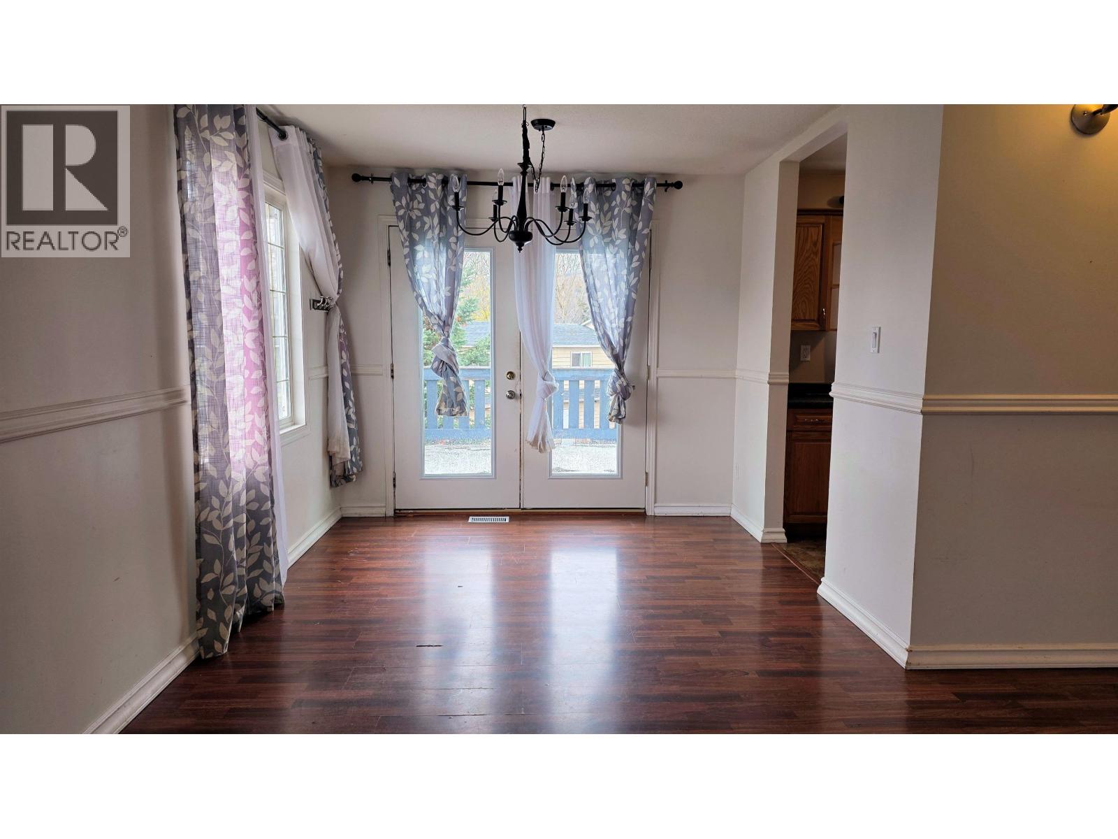 2895 Pearson Road, Houston, British Columbia  V0J 1Z0 - Photo 9 - R3066035