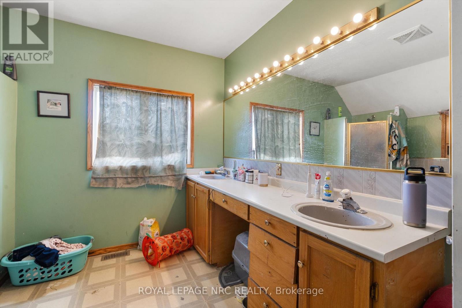 66 South Street N, Thorold, Ontario  L0S 1K0 - Photo 28 - X12527638