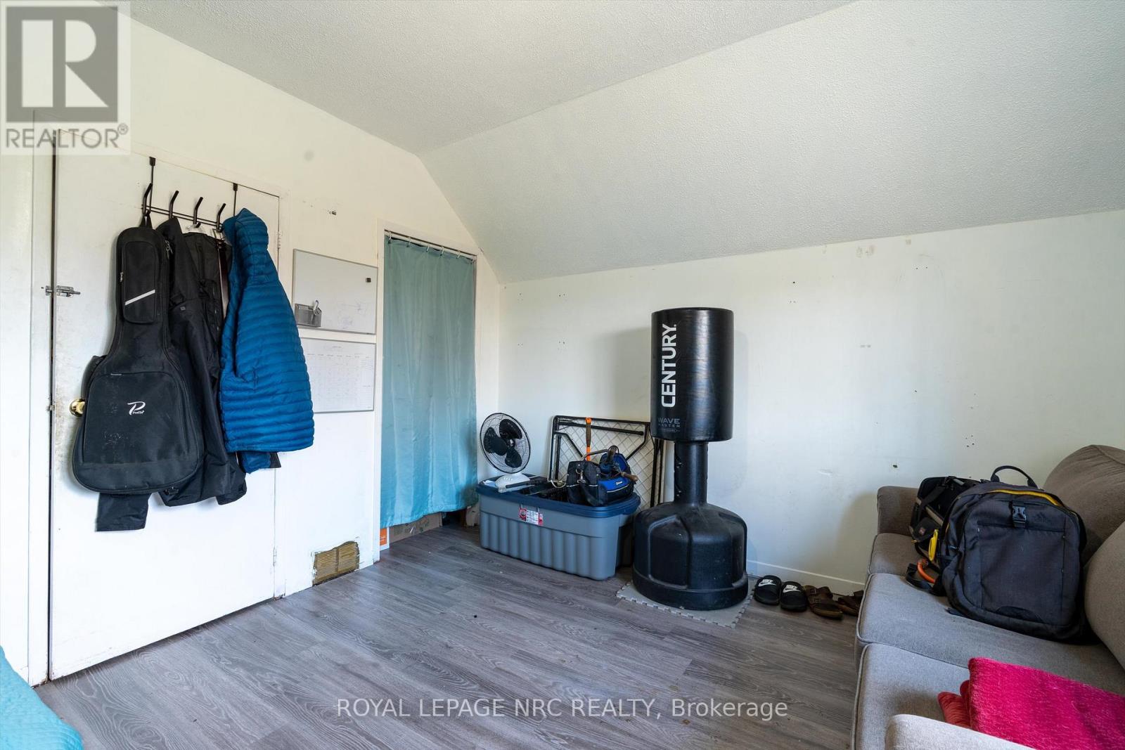 66 South Street N, Thorold, Ontario  L0S 1K0 - Photo 31 - X12527638