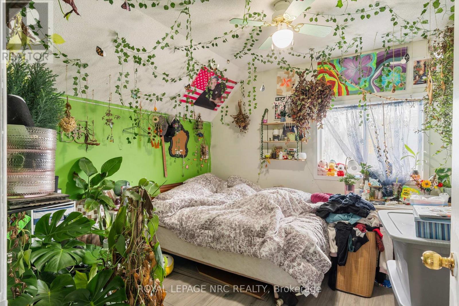 66 South Street N, Thorold, Ontario  L0S 1K0 - Photo 32 - X12527638