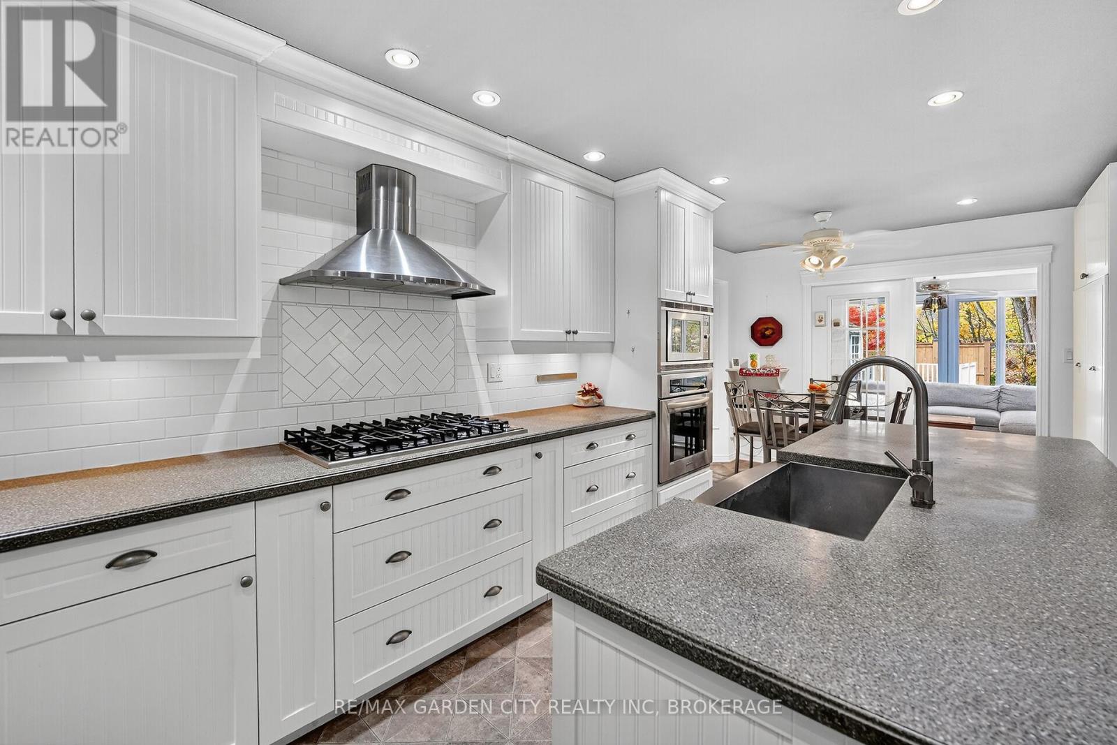 39 Orchard Parkway, Grimsby, Ontario  L3M 3B1 - Photo 11 - X12527642